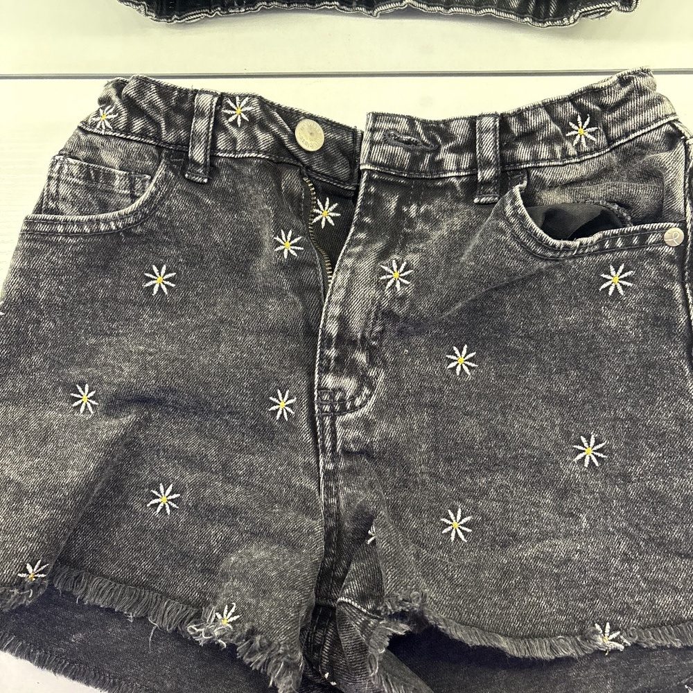 Girls Embroidered Cutoff Denim Shorts